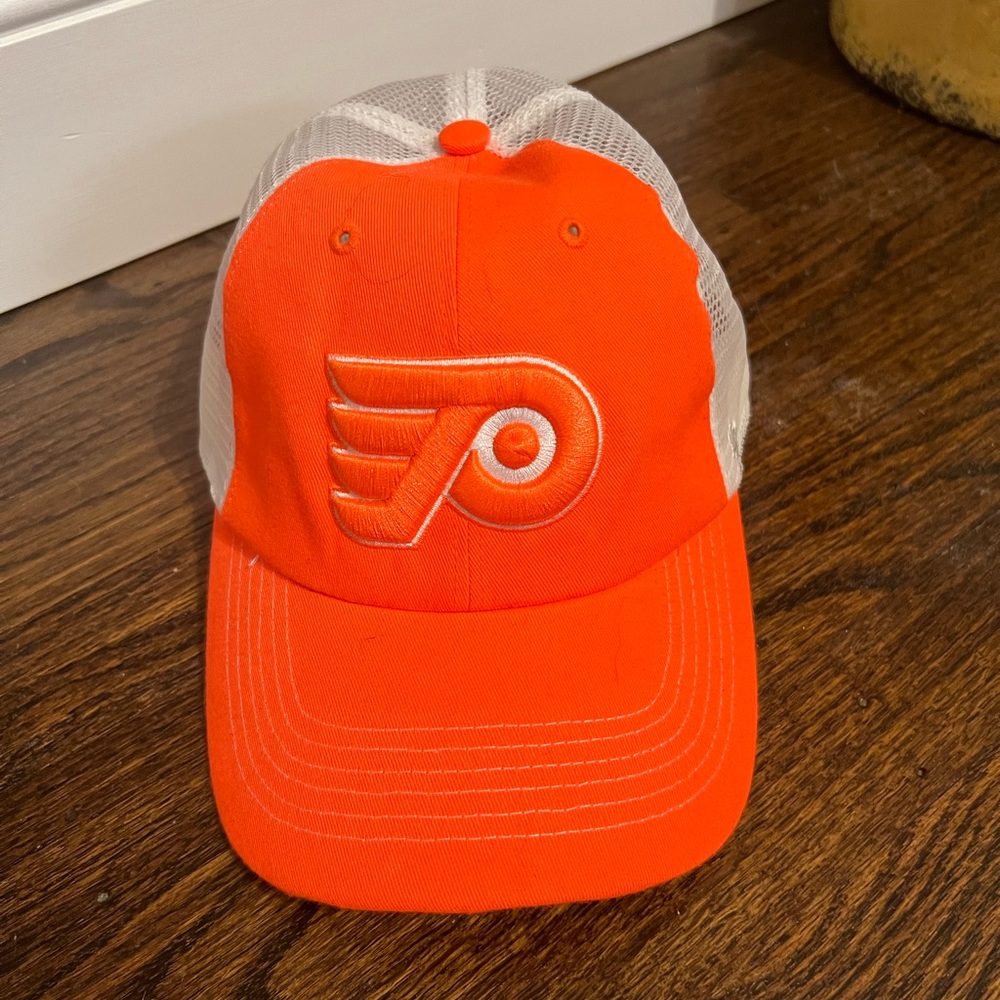 Philadelphia Flyers women's snap back hat